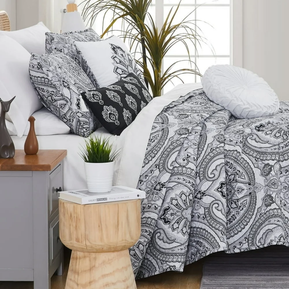 Southshore 6 Piece Grey & White Paisly Print Quilt Set